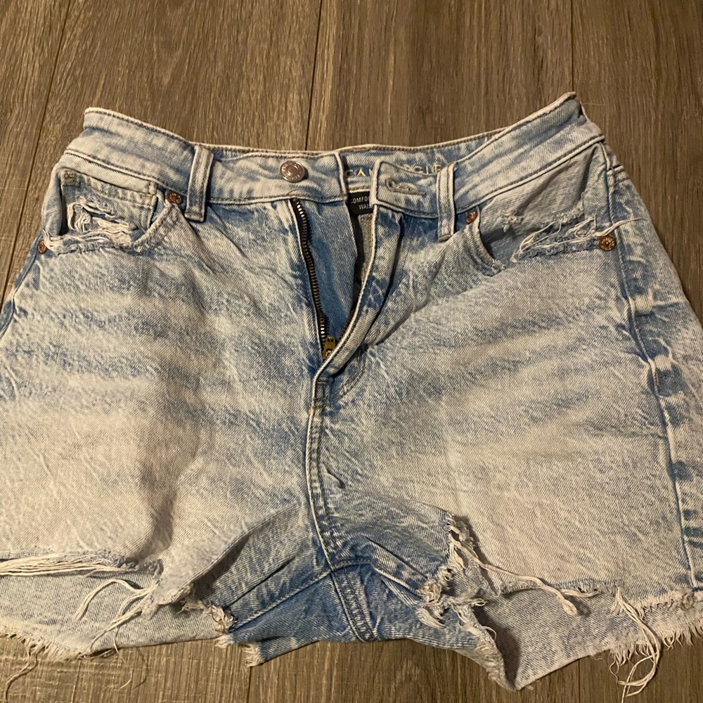 AE shorts